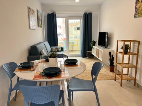 Balcony/Terrace, Kitchen or kitchenette, Living room, Seating area