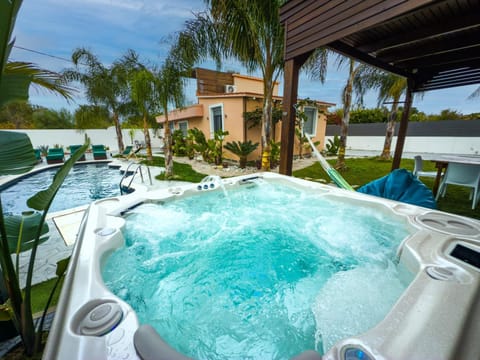 Day, Hot Tub, Pool view, Swimming pool