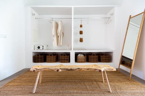 Decorative detail, Seating area, towels, wardrobe