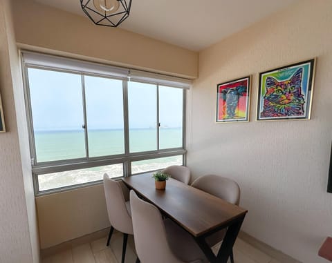 Nuevo apartamento con vista al mar a 15 min del aeropuerto Condo in La Perla