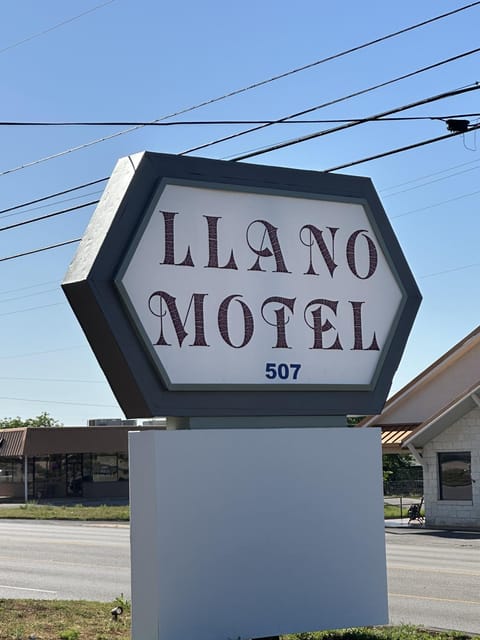 Llano Motel Hotel in Llano