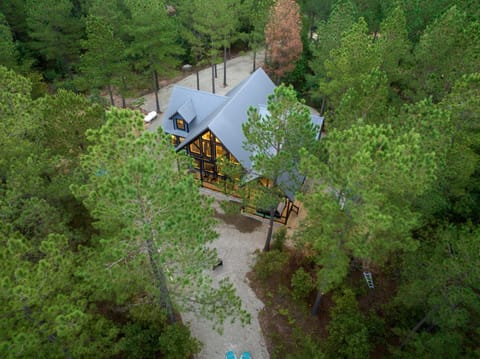 Brand New! Night Owl - Secluded, Hot Tub, Game Loft, Fireplaces Maison in Broken Bow