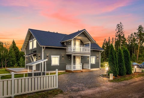 Property building, Garden