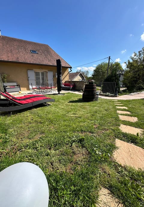 Gîte au Coeur du Jura entre Comté et Vin jaune, Gîte Vin Jaune Apartment in Jura