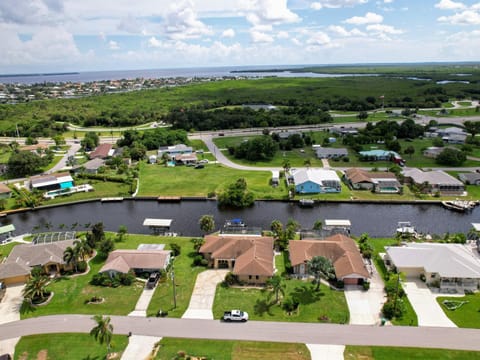 Housewithaboat Boat Heated Pool Canal 187 House in Port Charlotte