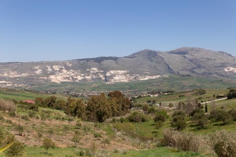 Fattoria Spezia - Nespola House in Sicily