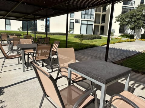 Property building, Day, Seating area