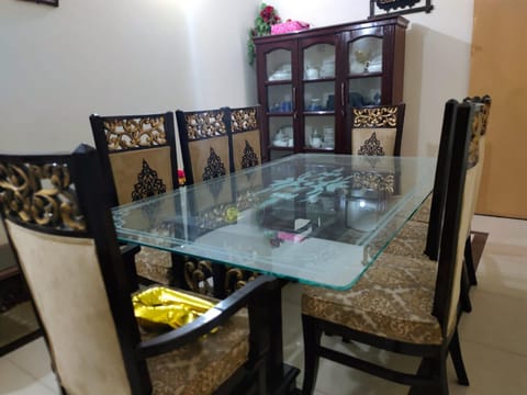Township - Fully furnished elegant complete portion for families Eigentumswohnung in Lahore