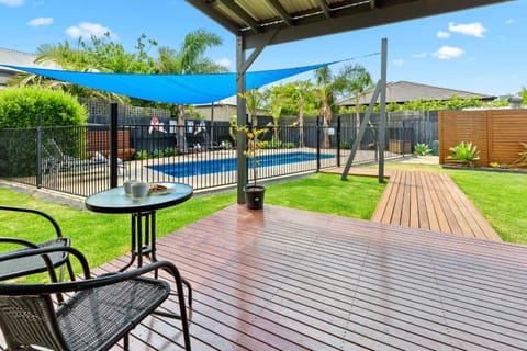 Patio, Pool view, Swimming pool, sunbed