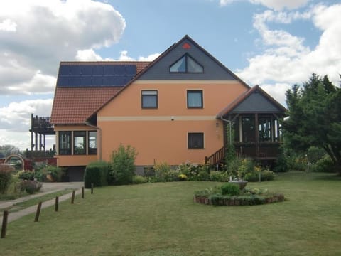 Nette Wohnung in Radewege mit Garten, Grill und Pool Apartment in Brandenburg