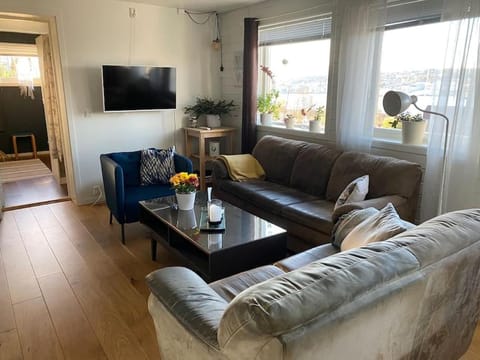 Cosy flat near Cable car and The Arctic Cathedral Condo in Tromso