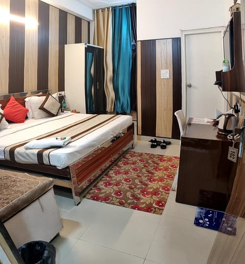 Greno House Hotel in Noida