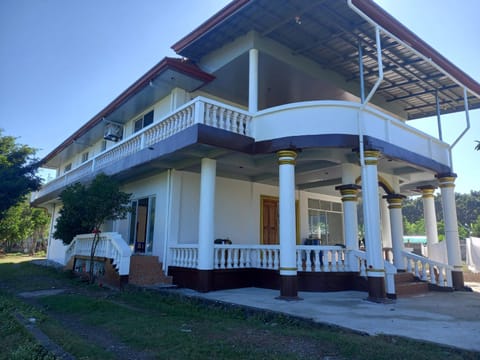 Seven Waves Beachfront Residence Campground/ 
RV Resort in La Union