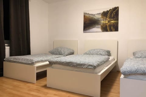cozy Apartments with WiFi Condo in Oberhausen