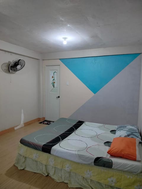 Guest Homey Bed and Breakfast in Iloilo City