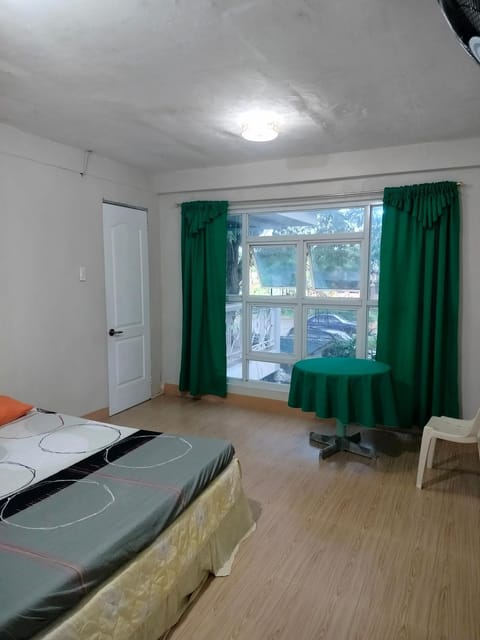 Guest Homey Bed and Breakfast in Iloilo City