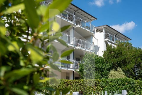 Property building, Balcony/Terrace