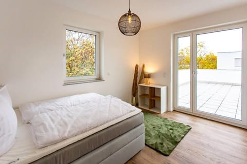 Exklusive COZY 3-Zi-Penthouse mit großer Dachterrasse Nähe Europa Park und Rulantica Apartment in Lahr