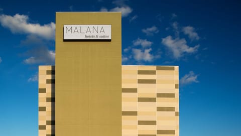 Malana Hotels & Suites Hotel in Cotulla