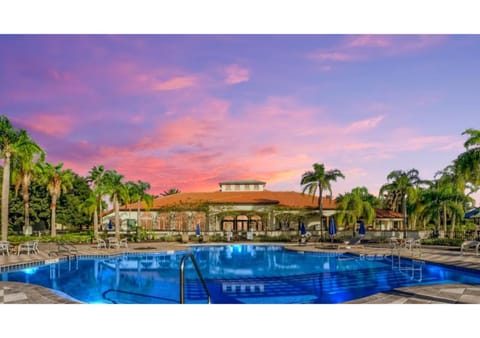 Amazing Aviana 5BR Resort Pool Home Near Disney World House in Loughman