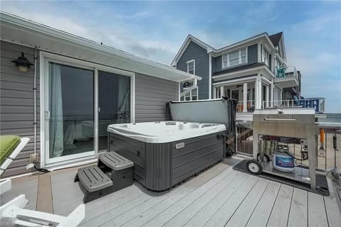 Patio, Hot Tub, View (from property/room), Balcony/Terrace, sunbed