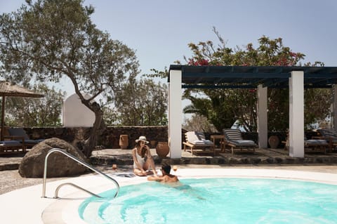 Vedema, a Luxury Collection Resort, Santorini Resort in Megalochori