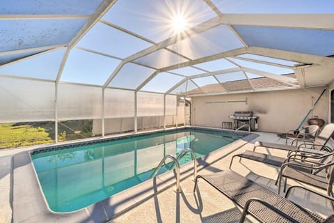 Port Charlotte Home Heated Pool and Chefs Kitchen! House in Port Charlotte