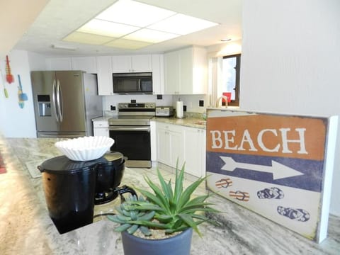 "SHERWIN" Coastal Vibes Oceanfront Condominiums Condo in South Daytona