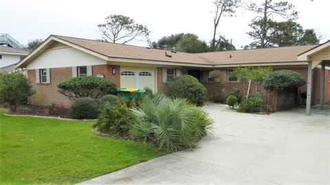 SHERRY'S COVE home House in Camden County