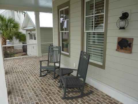 ENDLESS SUMMER OCEAN OAKS home House in Camden County