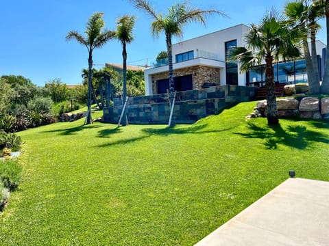 Villa d’exception avec piscine à débordement - vue panoramique Villa in Canet-en-Roussillon