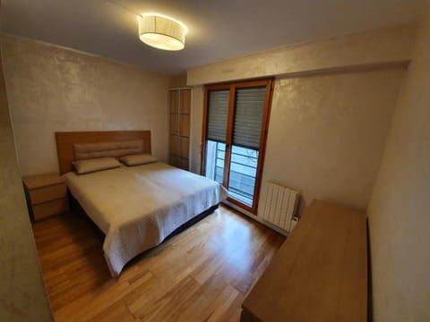 appartement 2P 56 m2 centre Clichy-Levallois Apartment in Levallois-Perret
