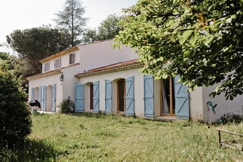 Le domaine de Gaïa Apartment in Aix-en-Provence