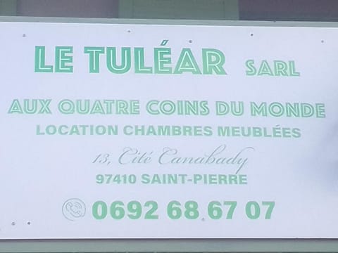 Le Tuléar - Aux 4 coins du monde Bed and Breakfast in Réunion