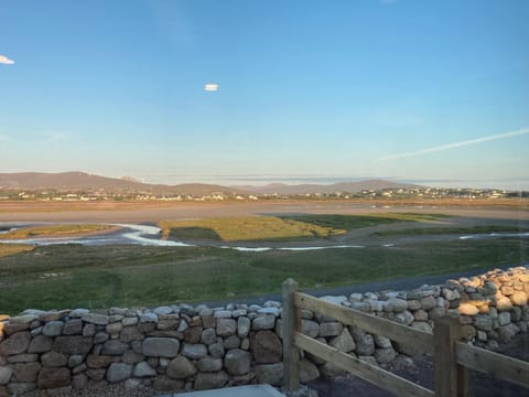 View (from property/room), Garden view, Landmark view, Mountain view, Sea view