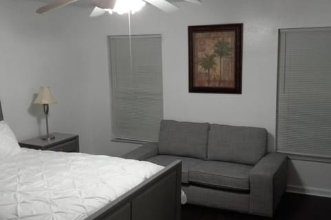 In Golf Community Near Attractions & Airport House in Kissimmee