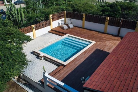 Pool view, Swimming pool, sunbed