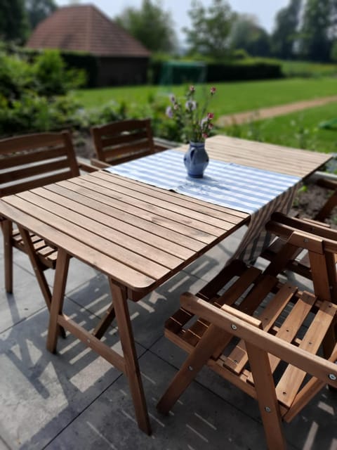 Patio, Spring, Day, Balcony/Terrace