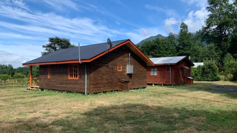 Cabañas Rukafun 2 Country House in Pucon