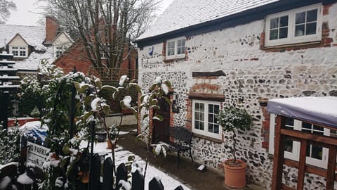 Property building, Winter