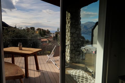 Natural landscape, View (from property/room), Balcony/Terrace