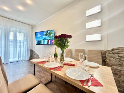 Апартаменты возле БЦ Тетрис Клочковская Apartment in Kharkiv