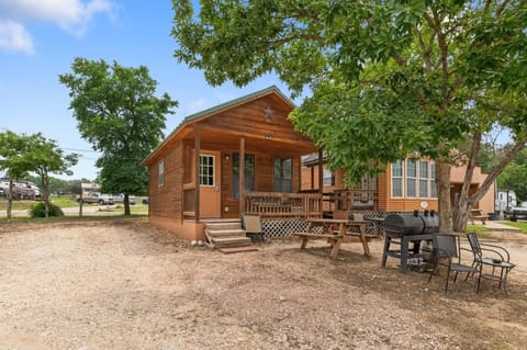 River Run Cabin on Guadalupe Bed and Breakfast in Ingram