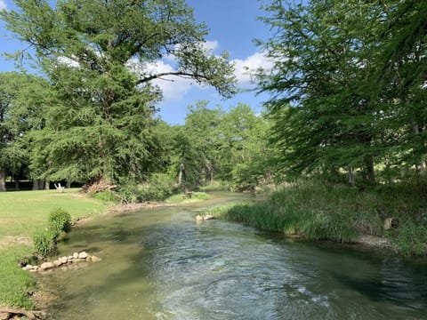 River Run Cabin on Guadalupe Bed and Breakfast in Ingram