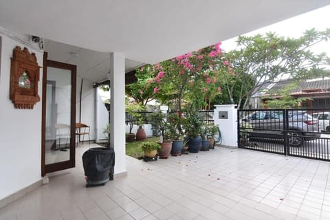 A Stylish & Spacious 4BR Home for Family Getaways Appartamento in Petaling Jaya