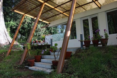 Glass Garden Villa -GGV 6BHK Chalet in Kodaikanal
