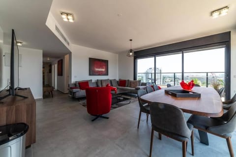 Bautiful Penthouse 4Bed with Jacuzzi sea view Apartment in Tel Aviv-Yafo