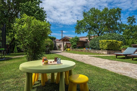 Sonnige Villa mit privatem Pool, WLAN, Klima, Garten und Grill Maison in Istria County