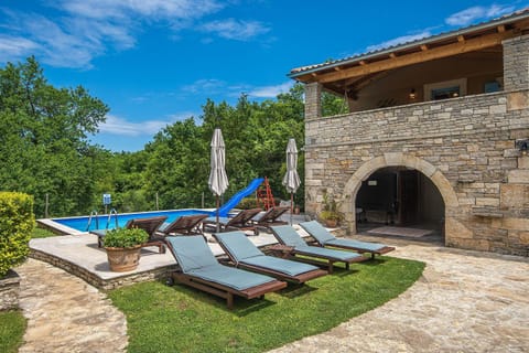 Sonnige Villa mit privatem Pool, WLAN, Klima, Garten und Grill House in Istria County