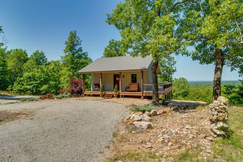Mountain Home Cabin Rental with Fire Pit! House in Norfork Lake
